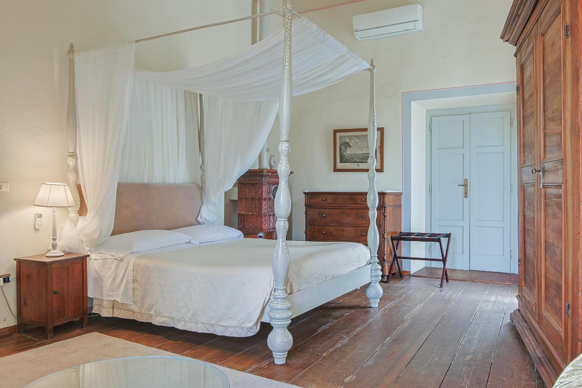 Sermolli Hotel 4*